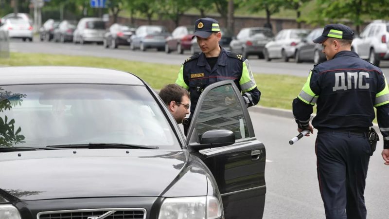 В Дзержинском районе за рулем транспортных средств задержали троих подростков